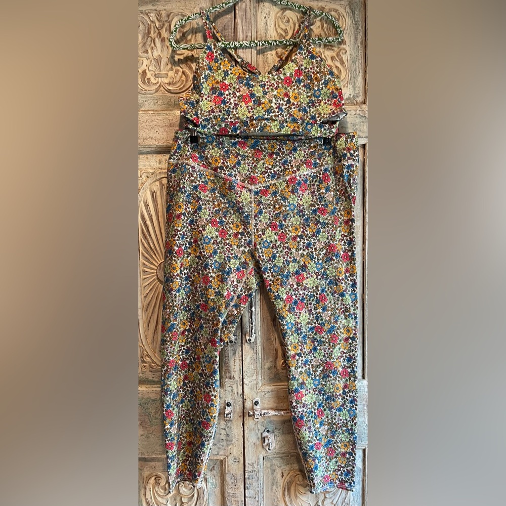 Sincerely Jules for Bandier Rowan Cutout Bra & Leggings /Multi Micro Floral 2X/